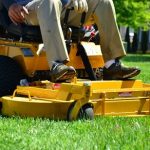 commercial zero turn lawn mower