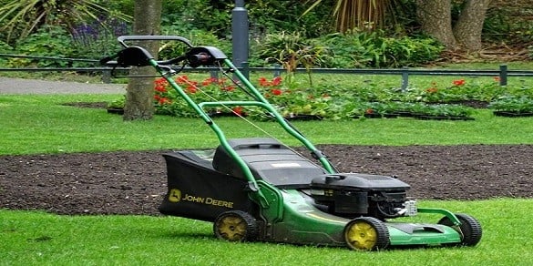 best lawn mower for wet grass cutting